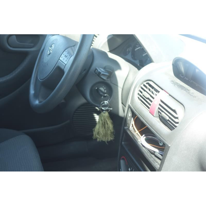 Ceinture arriere droit OPEL CORSA C Photo n°4