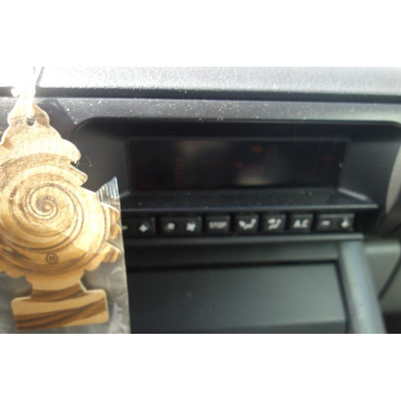 Trappe d'essence RENAULT SAFRANE Photo n°9