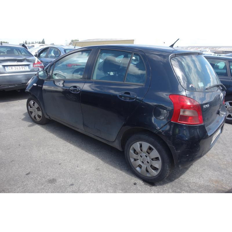 Boite a gants TOYOTA YARIS 2 Photo n°7