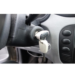 Leve vitre mecanique avant droit CITROEN C3 1