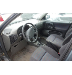 Optique avant secondaire gauche (feux)(clignotant) VOLKSWAGEN POLO 3