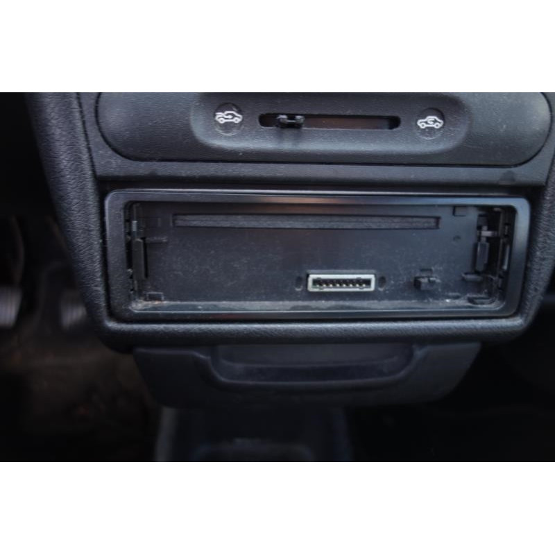 Ceinture arriere droit OPEL CORSA B Photo n°4