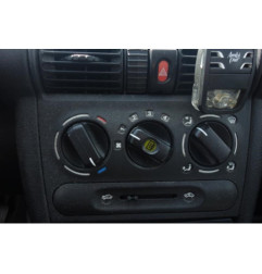 Ceinture arriere droit OPEL CORSA B