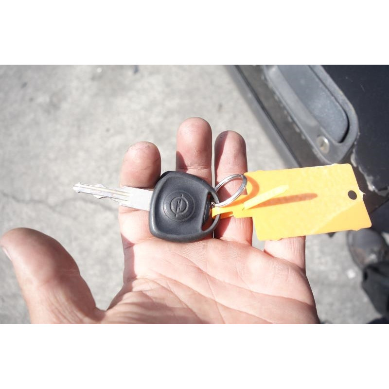 Ceinture arriere droit OPEL CORSA B Photo n°8