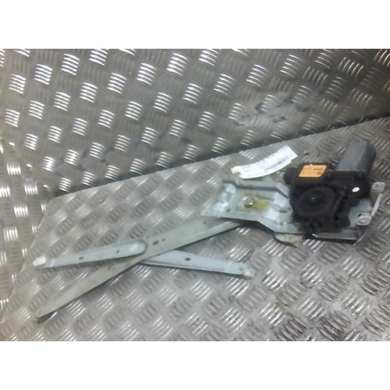 Leve vitre electrique avant droit OPEL CORSA B Photo n°1