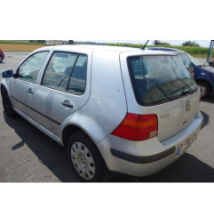 Pretensionneur de ceinture avant droit VOLKSWAGEN GOLF 4