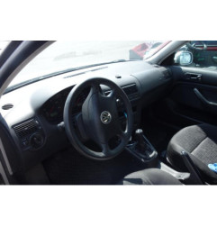 Pretensionneur de ceinture avant droit VOLKSWAGEN GOLF 4
