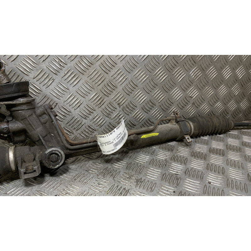 Cremaillere assistee VOLKSWAGEN POLO 3 Photo n°4