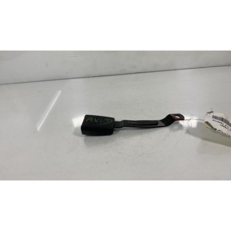 Attache ceinture avant droit VOLKSWAGEN POLO 4 Photo n°1