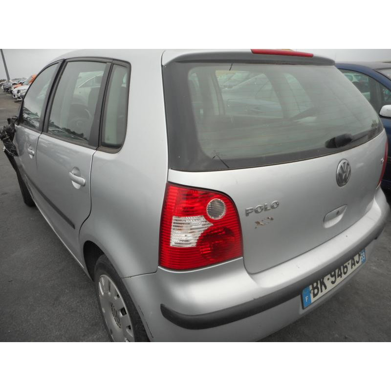 Attache ceinture avant droit VOLKSWAGEN POLO 4 Photo n°7