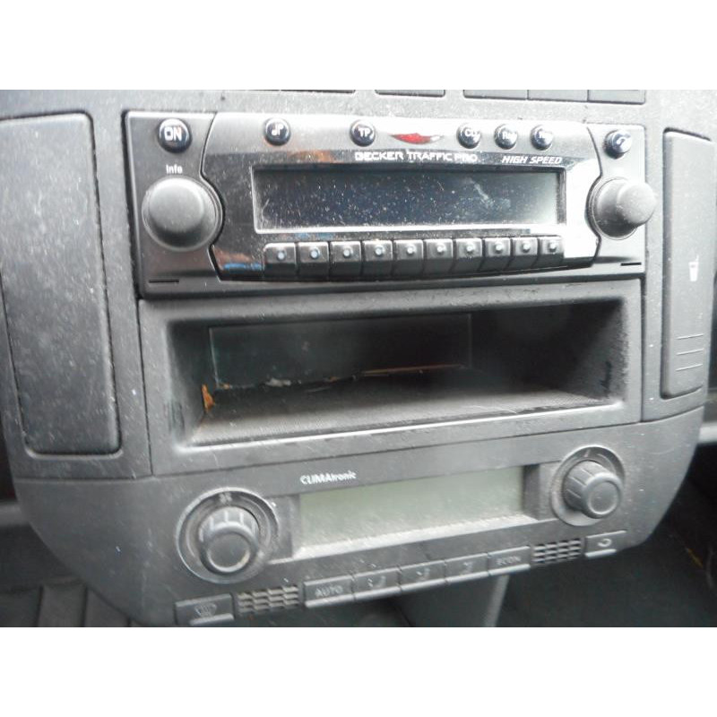 Attache ceinture avant droit VOLKSWAGEN POLO 4 Photo n°10