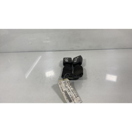 Attache ceinture arriere centrale FORD KA 1 Photo n°1