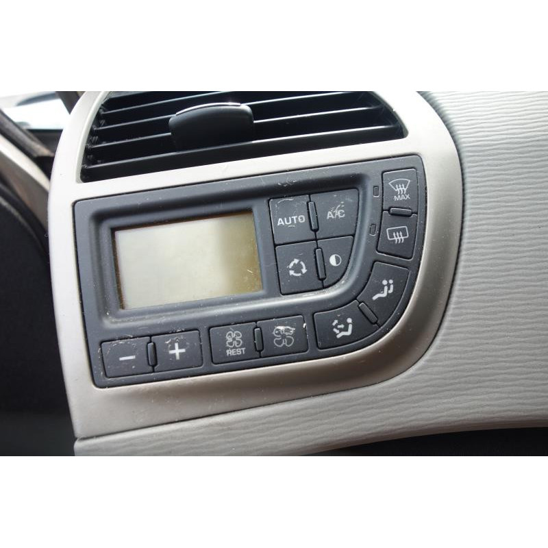 Volant CITROEN C4 GRAND PICASSO 1 Photo n°7