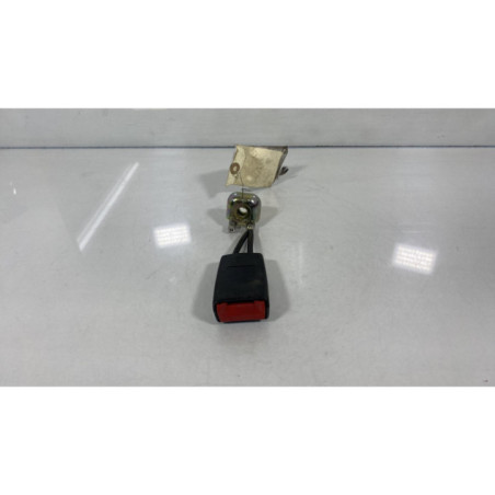 Attache ceinture arriere droit VOLKSWAGEN PASSAT 4 Photo n°1