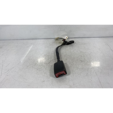 Attache ceinture avant droit VOLKSWAGEN PASSAT 4 Photo n°1