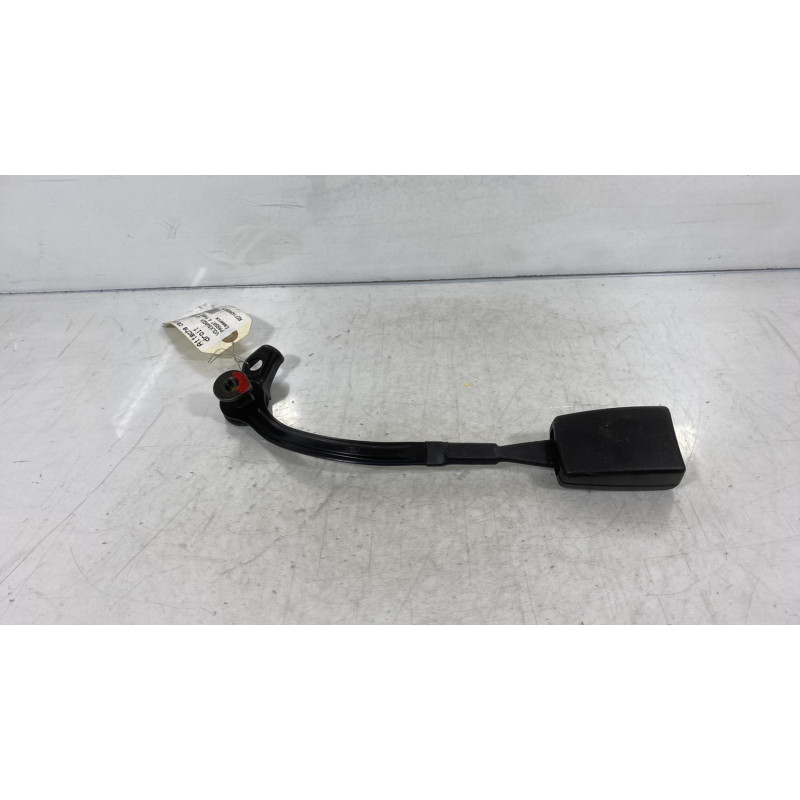Attache ceinture avant droit VOLKSWAGEN PASSAT 4 Photo n°3