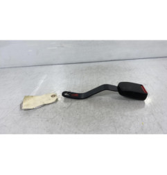 Attache ceinture avant droit VOLKSWAGEN POLO 3