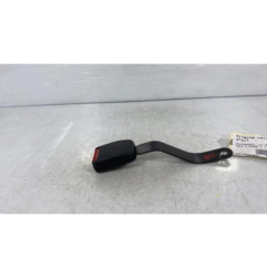 Attache ceinture avant droit VOLKSWAGEN POLO 3