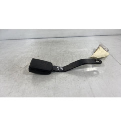 Attache ceinture avant gauche VOLKSWAGEN POLO 3