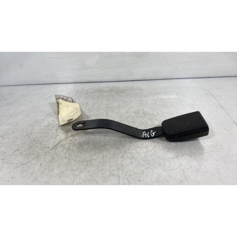 Attache ceinture avant gauche VOLKSWAGEN POLO 3 Photo n°3