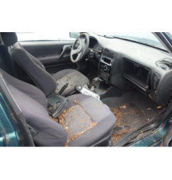 Attache ceinture avant gauche VOLKSWAGEN POLO 3
