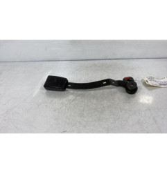Attache ceinture avant gauche VOLKSWAGEN GOLF 4