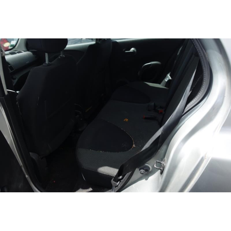 Verin de coffre NISSAN MICRA 3 Photo n°4