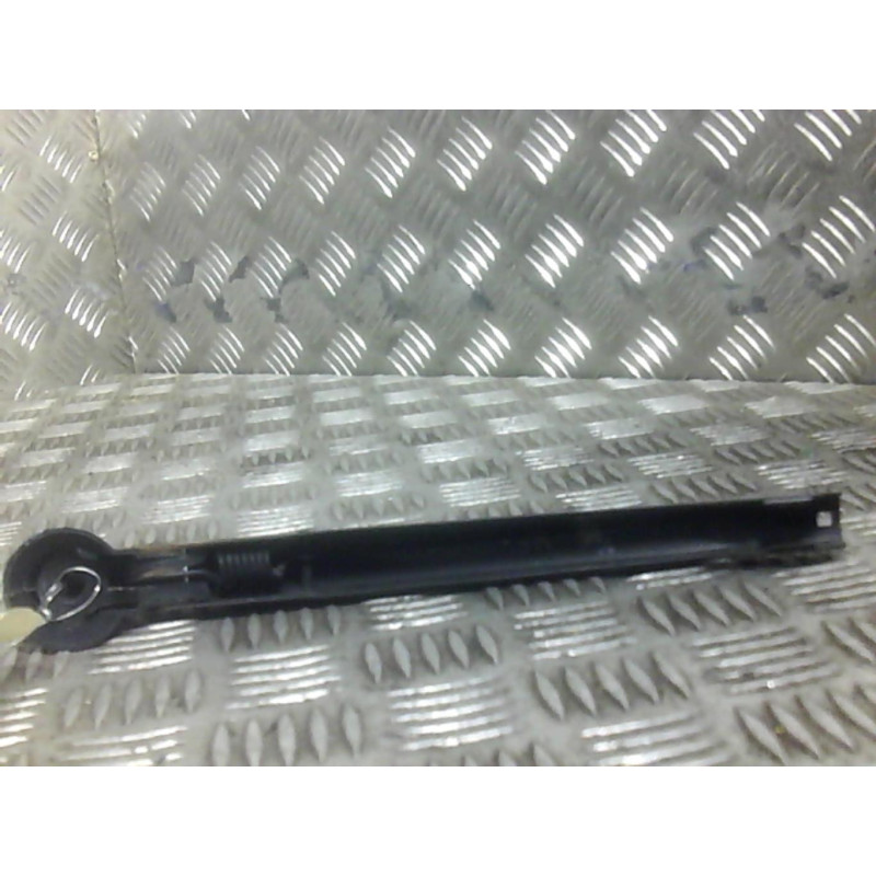 Bras essuie glace arriere VOLKSWAGEN FOX Photo n°1