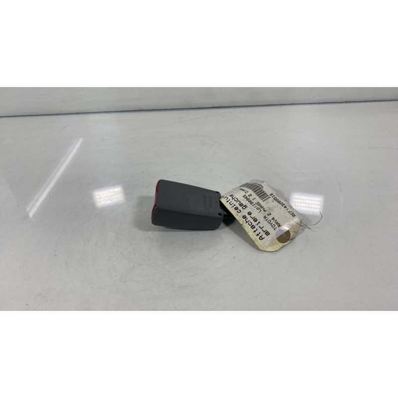 Attache ceinture arriere gauche TOYOTA RAV4 2 Photo n°1