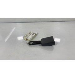 Attache ceinture arriere gauche TOYOTA RAV4 2