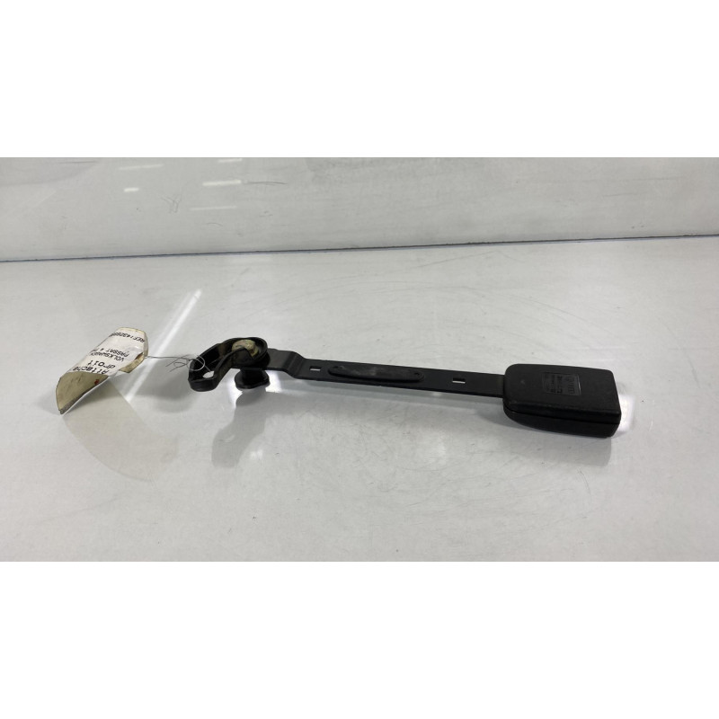 Attache ceinture avant droit VOLKSWAGEN PASSAT 4 Photo n°1