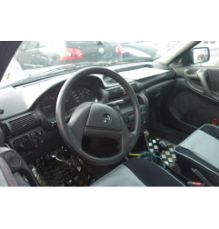 Serrure avant droit OPEL ASTRA F