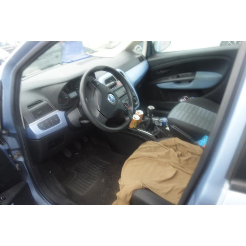 Volant FIAT GRANDE PUNTO Photo n°5