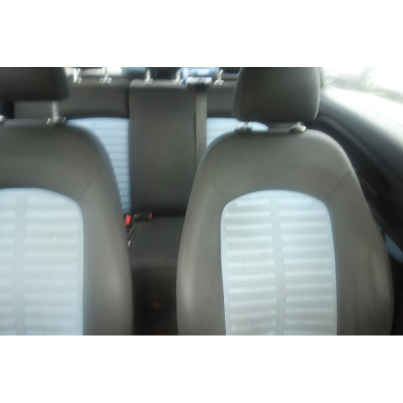Volant FIAT GRANDE PUNTO Photo n°6