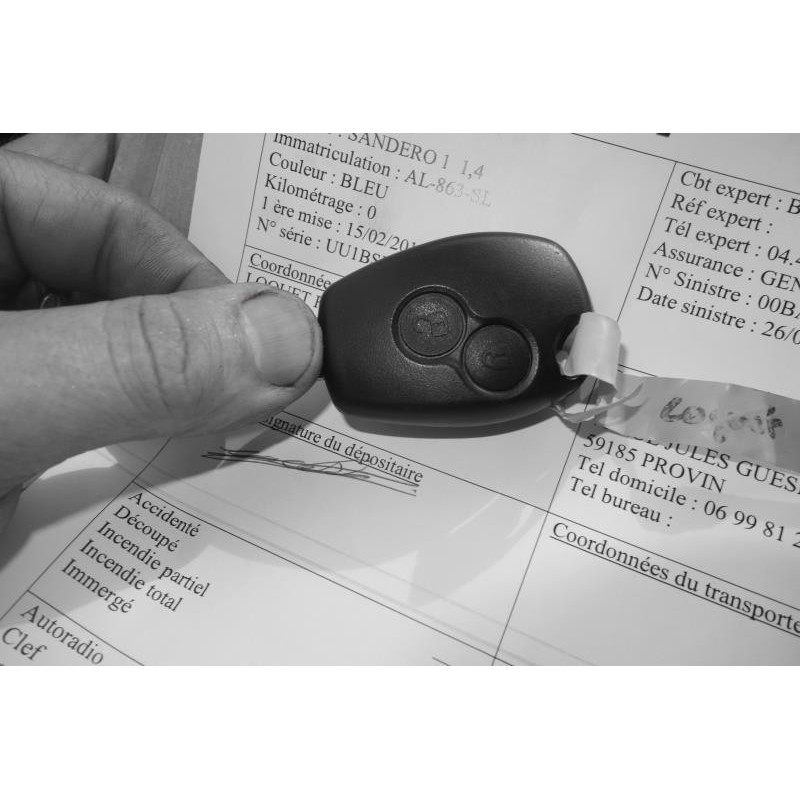 Air bag conducteur DACIA SANDERO 1 Photo n°9