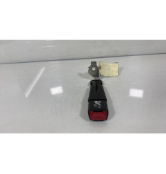 Attache ceinture arriere droit TOYOTA AURIS 1 Photo n°1