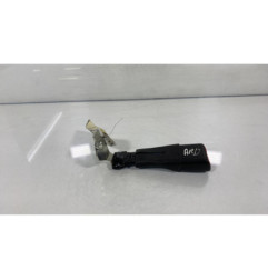 Attache ceinture arriere droit TOYOTA AURIS 1