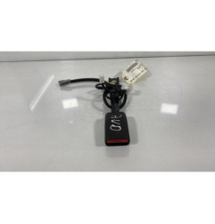 Attache ceinture avant droit TOYOTA AURIS 1 Photo n°1