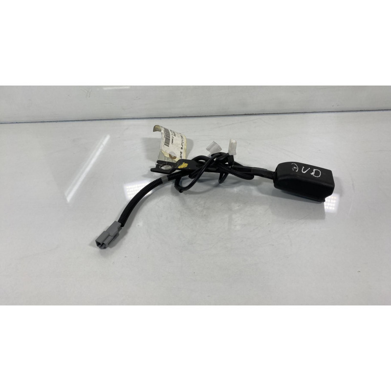 Attache ceinture avant droit TOYOTA AURIS 1 Photo n°3