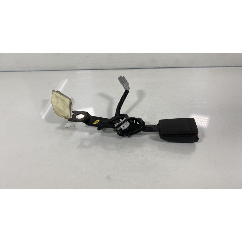 Attache ceinture avant gauche TOYOTA AURIS 1 Photo n°2
