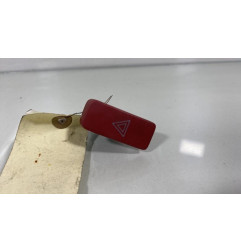 Bouton de warning TOYOTA AURIS 1