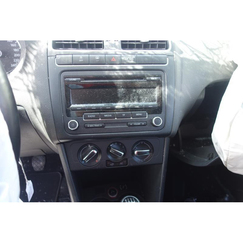 Volant VOLKSWAGEN POLO 5 Photo n°5