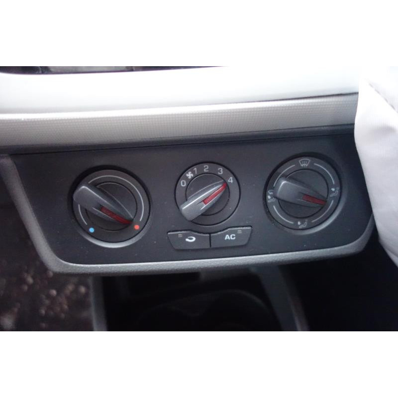 Pare choc arriere SEAT IBIZA 4 Photo n°10