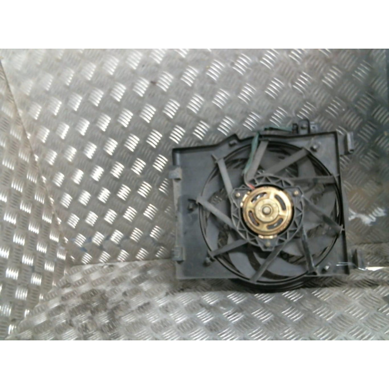 Moto ventilateur radiateur OPEL CORSA C Photo n°2