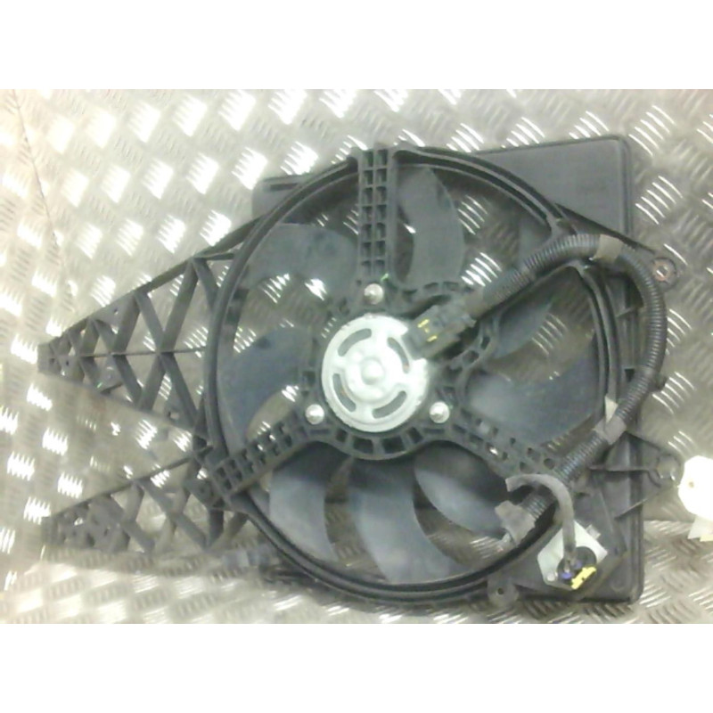 Moto ventilateur radiateur FIAT GRANDE PUNTO Photo n°3