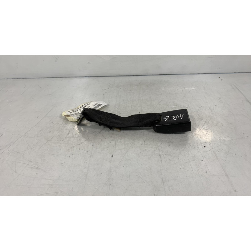 Attache ceinture arriere gauche RENAULT SAFRANE Photo n°2