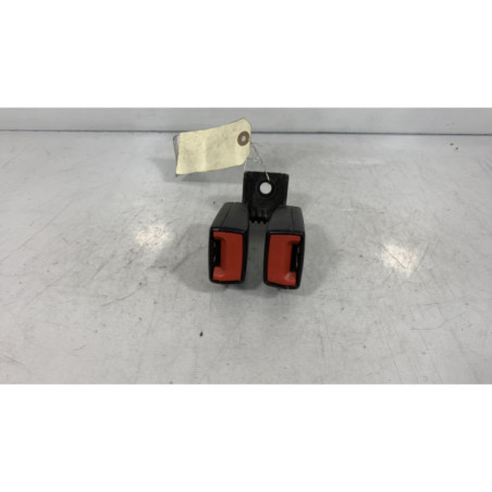 Attache ceinture arriere gauche OPEL ASTRA J SPORTS Photo n°1