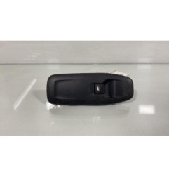 Interrupteur de leve vitre avant droit PEUGEOT 2008 1