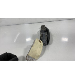 Poignee porte avant droit PEUGEOT 5008 1