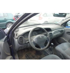 Porte avant droit RENAULT MEGANE 1
